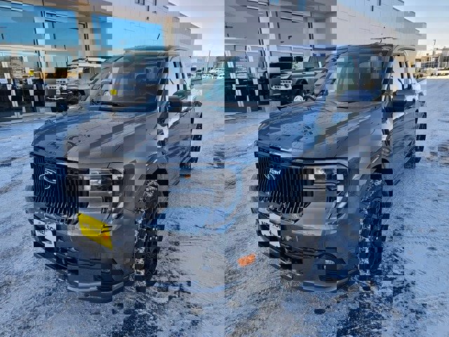 Used 2025 Ford Maverick Lobo image 2