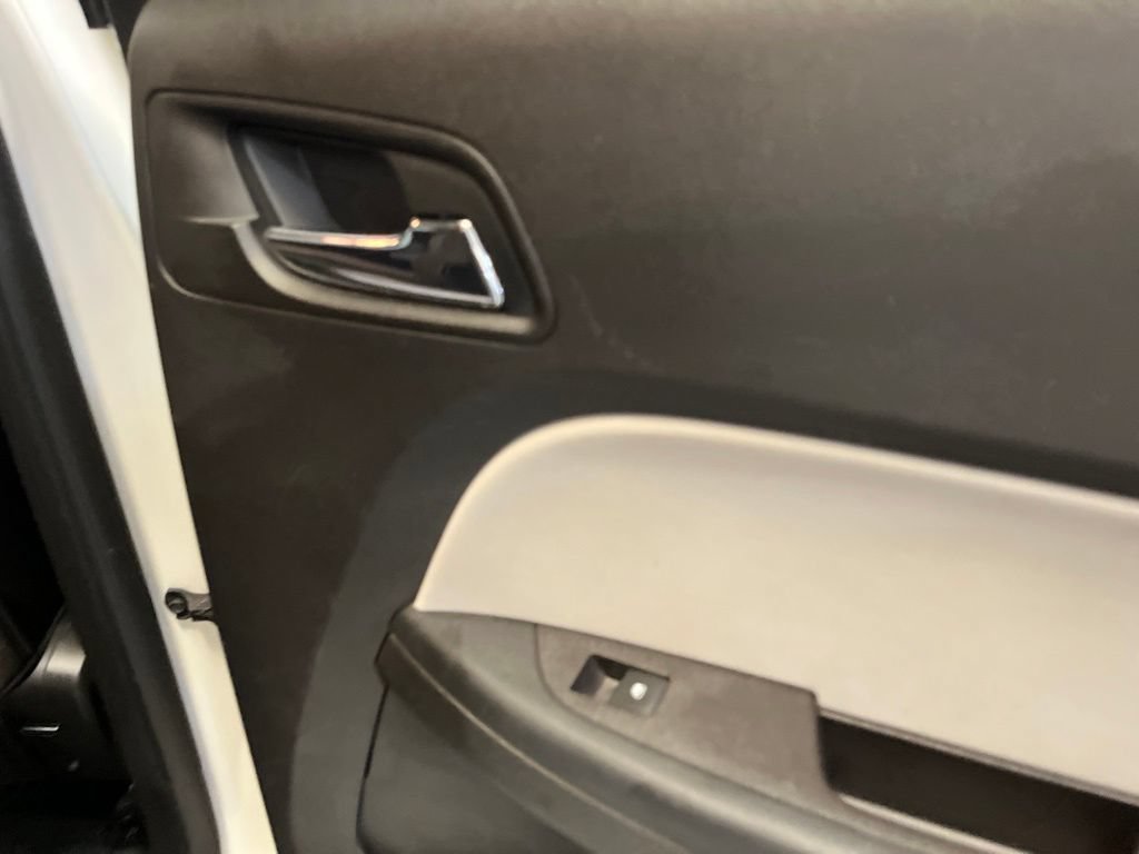 Used 2015 Chevrolet Equinox LT w/ Power Convenience Package FWD image 33