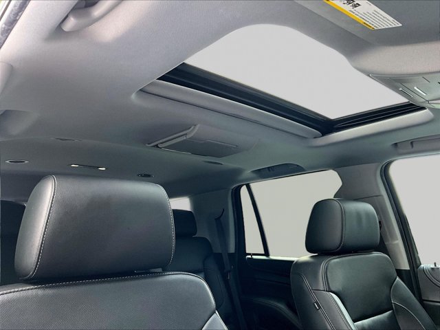 Used 2018 GMC Yukon SLT w/ Premium Edition RWD image 17