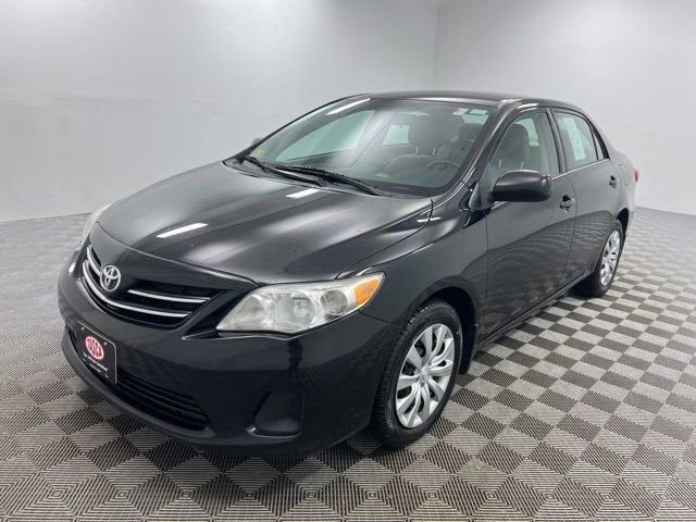 Used 2013 Toyota Corolla LE image 2