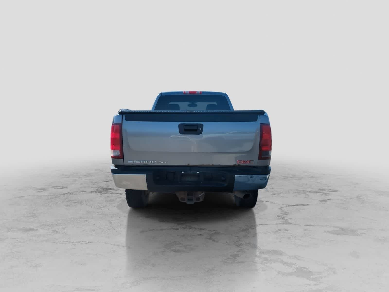 Used 2013 GMC Sierra 2500 SLE w/ SLE Preferred Package AWD/4WD image 7