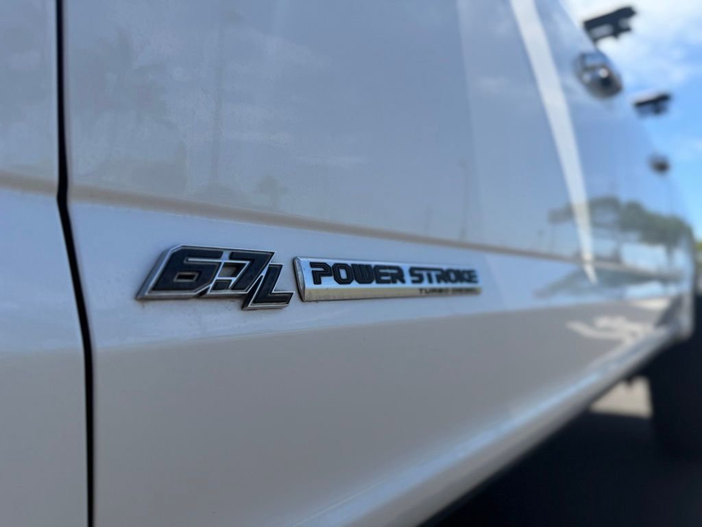 Used 2019 Ford F350 Platinum w/ Platinum Ultimate Package AWD/4WD image 10