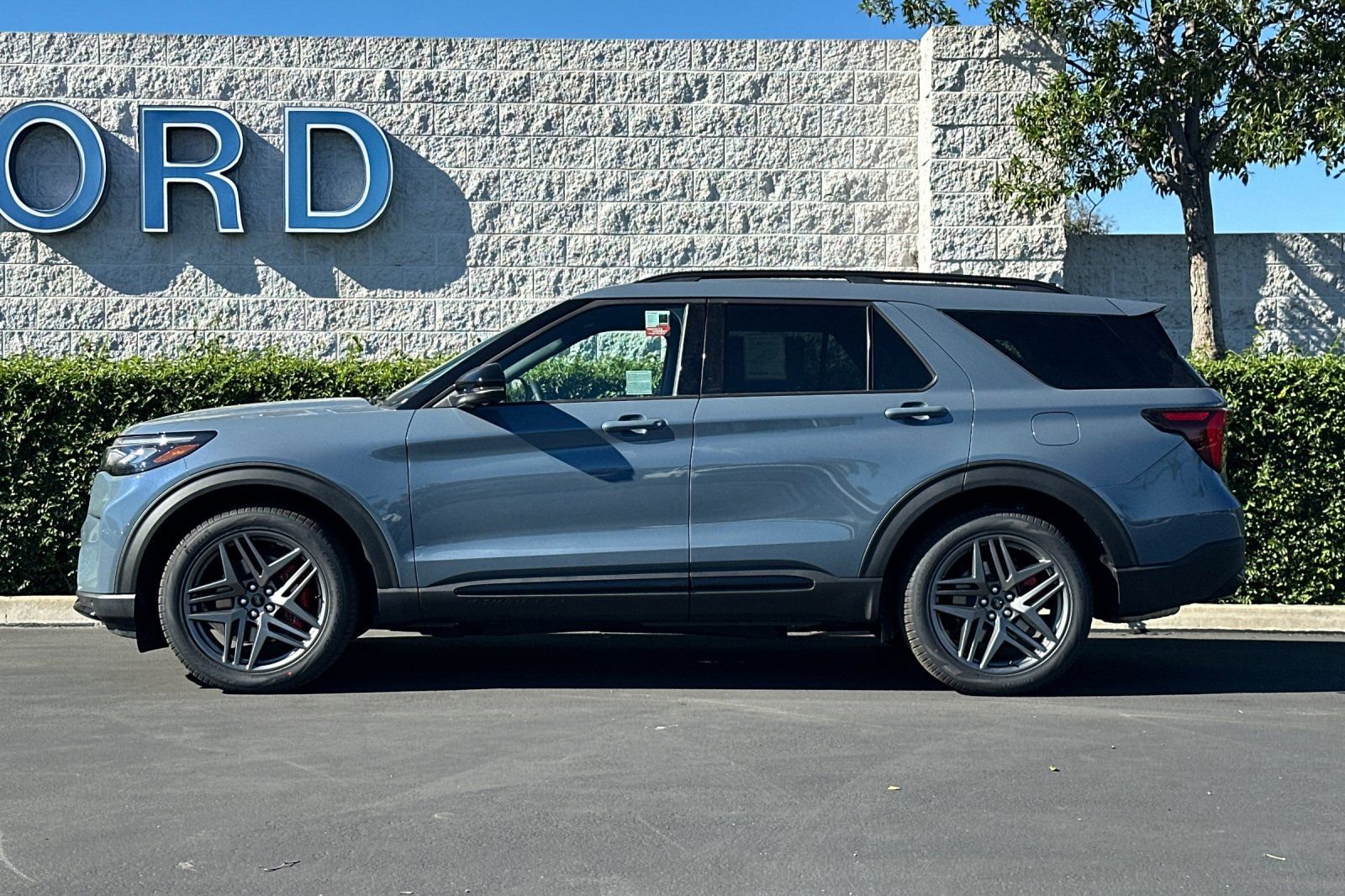 New 2026 Ford Explorer ST image 7