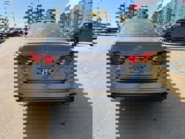 Used 2025 Nissan Altima 2.5 S image 4