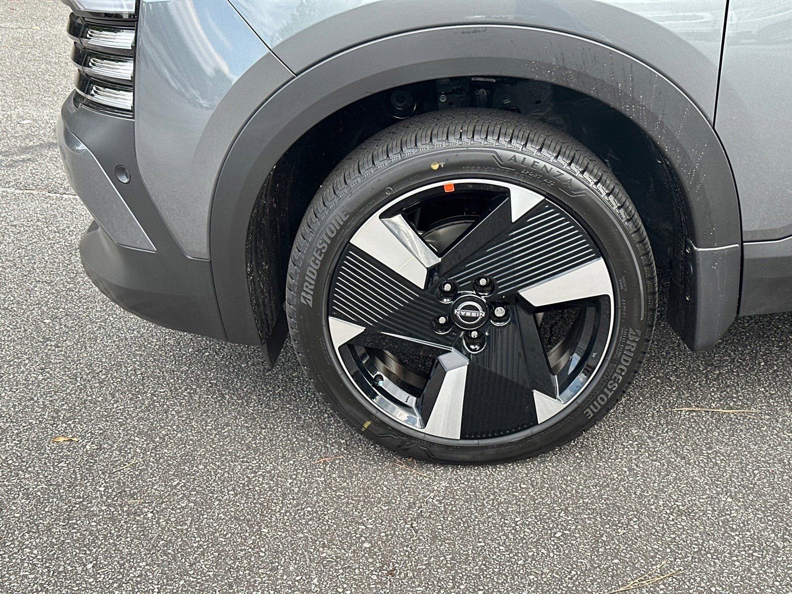 New 2026 Nissan Kicks SR image 11