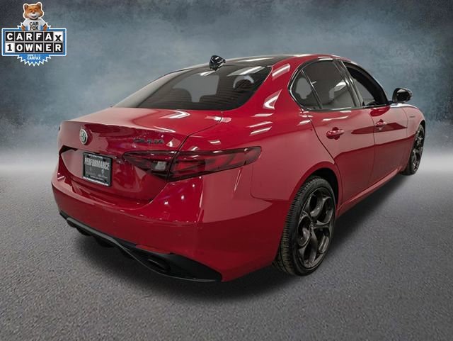 Used 2023 Alfa Romeo Giulia Estrema AWD/4WD image 4
