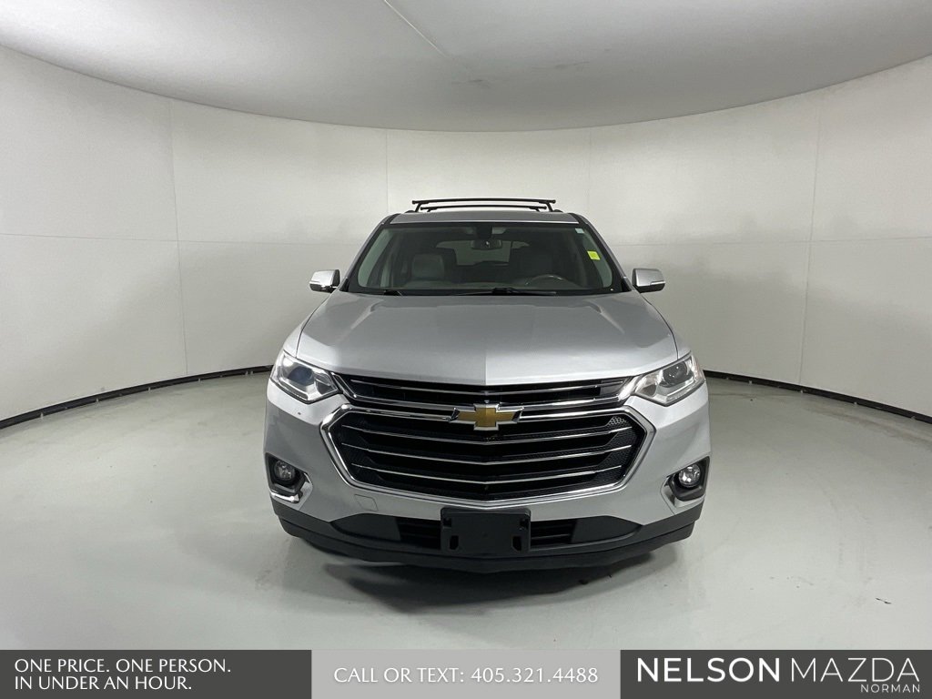 Used 2018 Chevrolet Traverse LT image 2