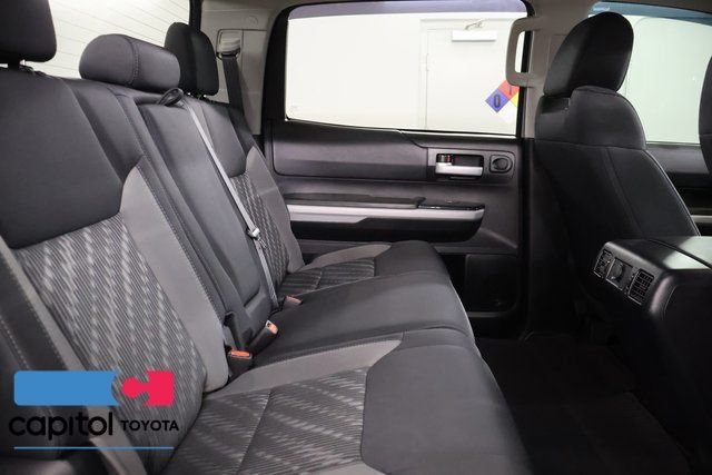 Used 2021 Toyota Tundra SR5 w/ SR5 Upgrade Package AWD/4WD image 27
