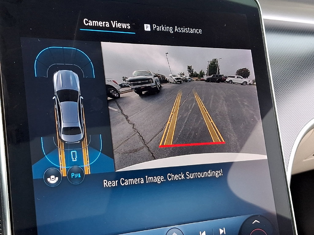 Used 2025 Mercedes-Benz C 300 Sedan image 18