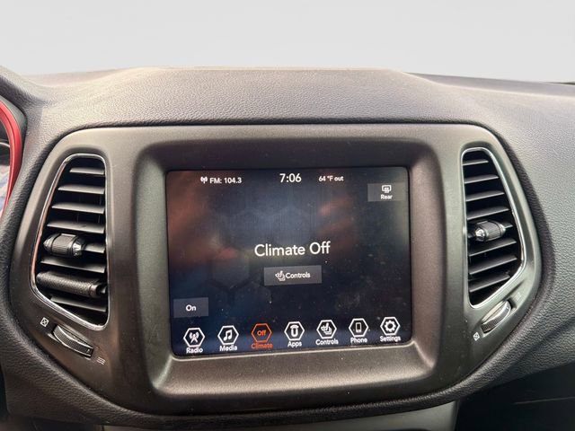 Used 2020 Jeep Compass Trailhawk w/ Leather Interior Group AWD/4WD image 22