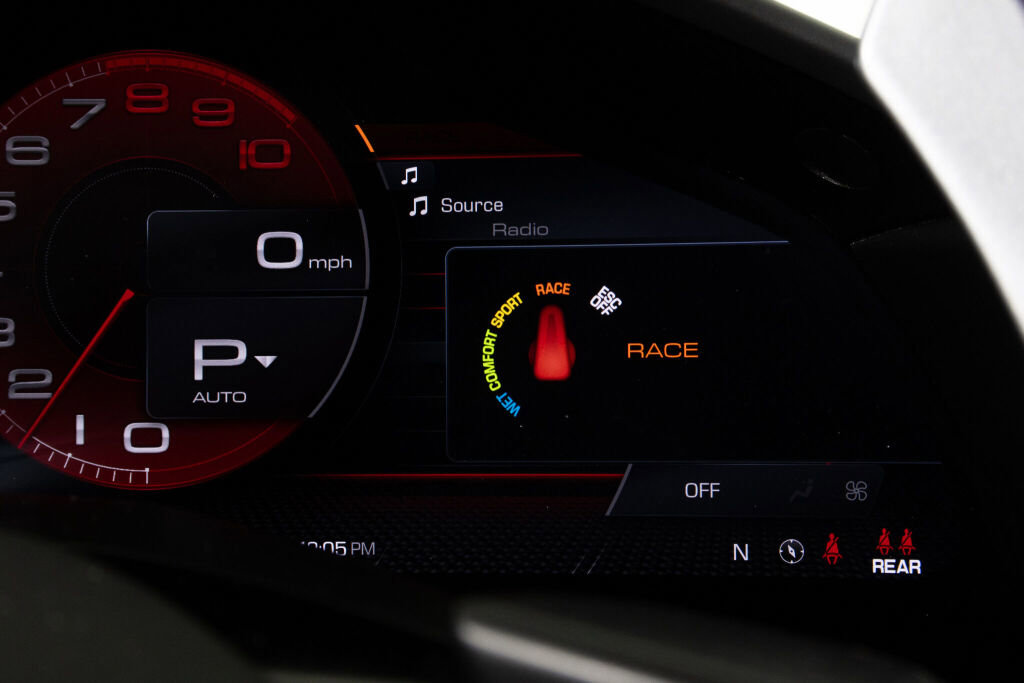 Used 2024 Ferrari Roma image 31