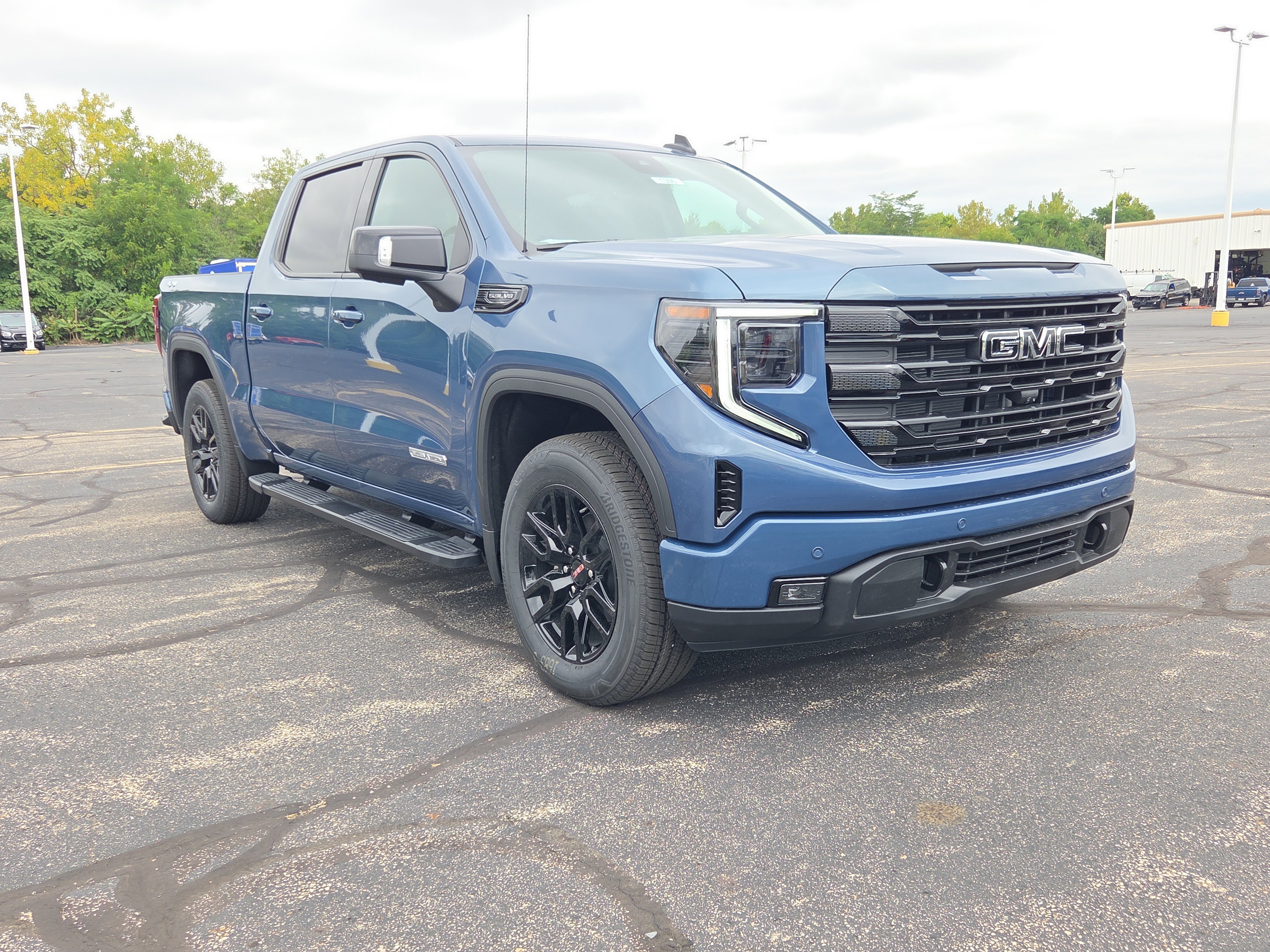 New 2026 GMC Sierra 1500 Elevation w/ Elevation Premium Package image 8