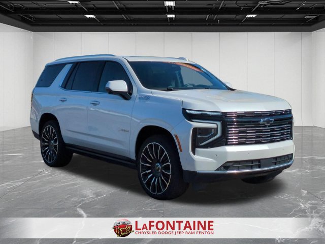 Used 2025 Chevrolet Tahoe High Country AWD/4WD image 7