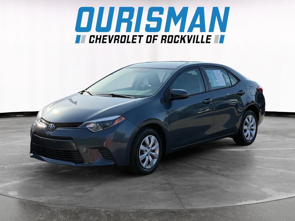 Used 2016 Toyota Corolla LE FWD image 2