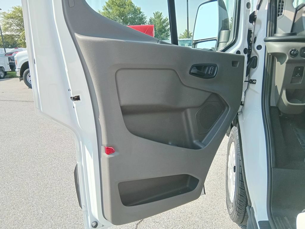 Certified 2025 Ford Transit 350 XLT RWD image 17