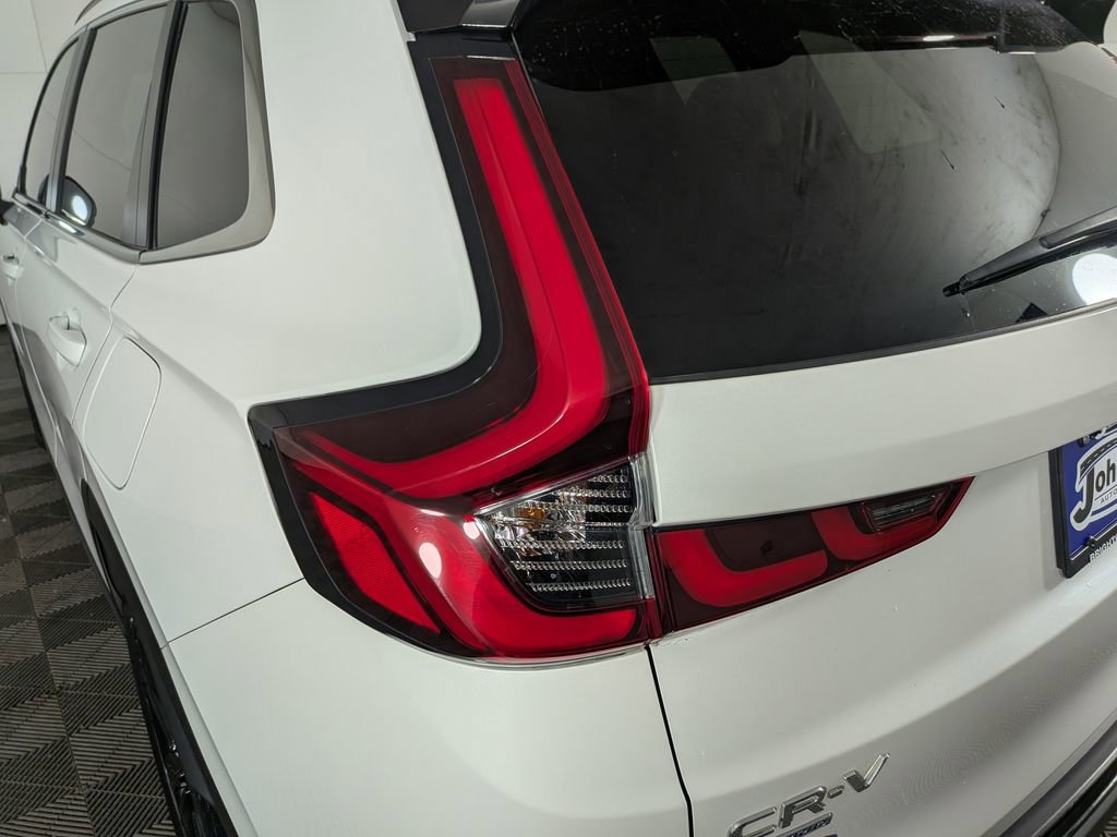 Used 2023 Honda CR-V Sport Touring image 12