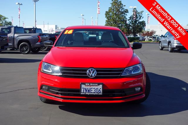 Used 2016 Volkswagen Jetta Sport w/ Lighting Package image 3