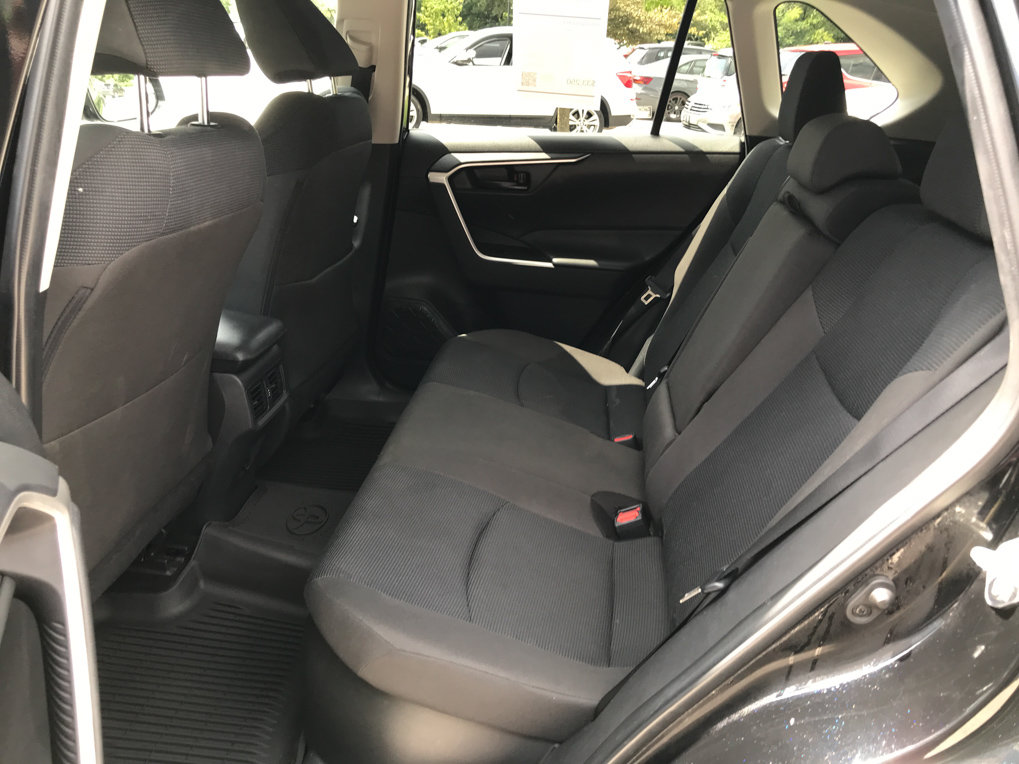 Certified 2025 Toyota RAV4 LE AWD/4WD image 23