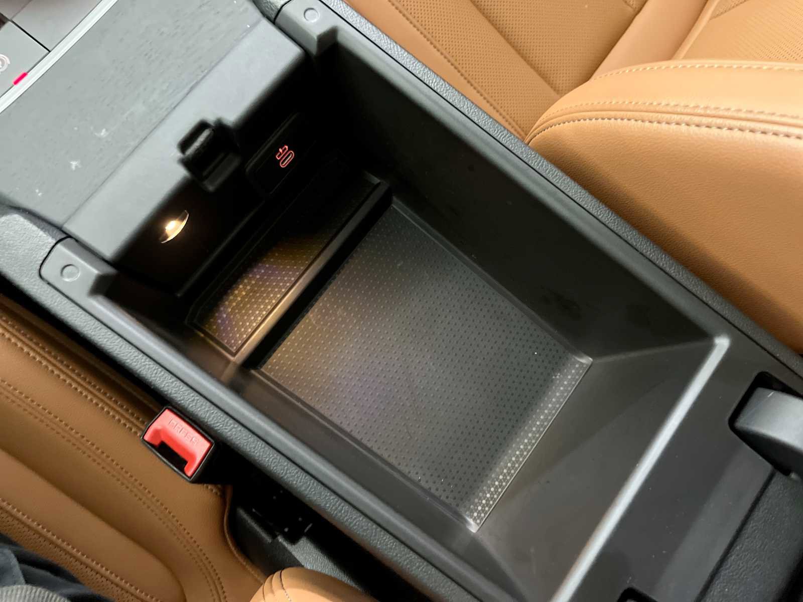 Used 2023 BMW 330i xDrive Sedan w/ Premium Package image 23