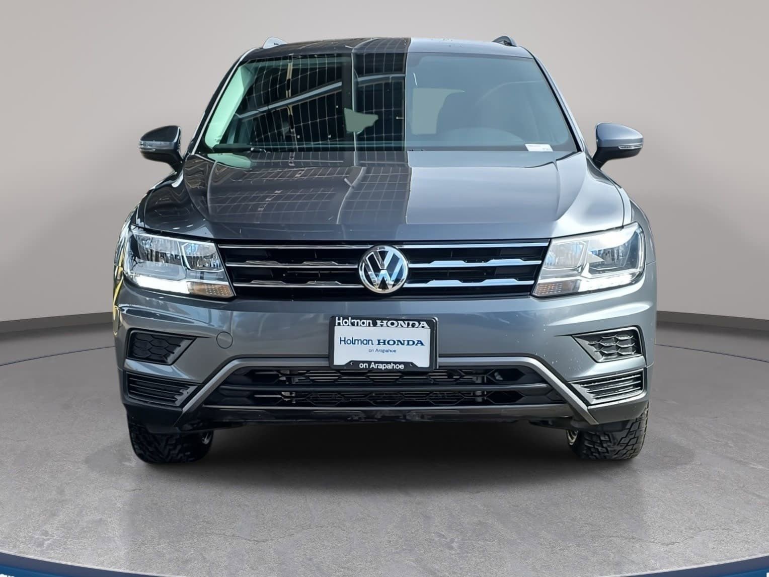 Used 2020 Volkswagen Tiguan S image 3