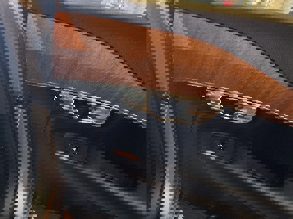 Certified 2023 Volvo XC90 B5 Plus w/ Protection Package Premier image 10