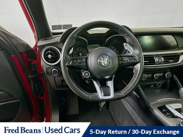 Used 2022 Alfa Romeo Stelvio Veloce image 13