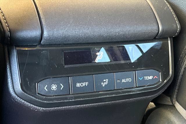 Certified 2021 Toyota Highlander Limited AWD/4WD image 14