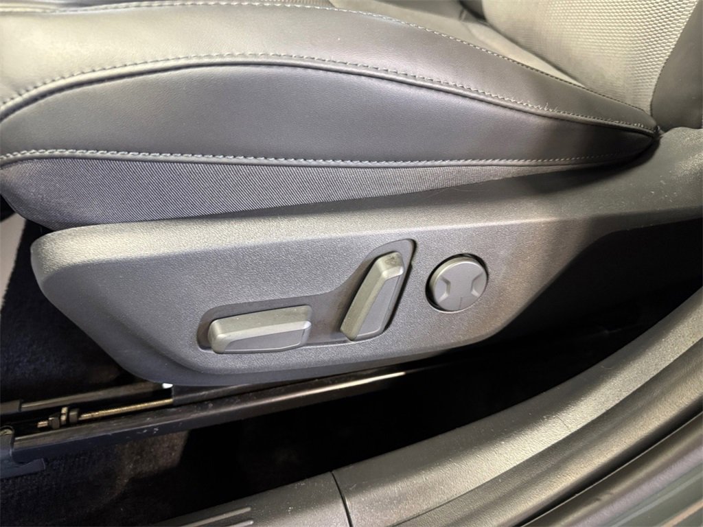 Certified 2023 Kia Niro EX image 13