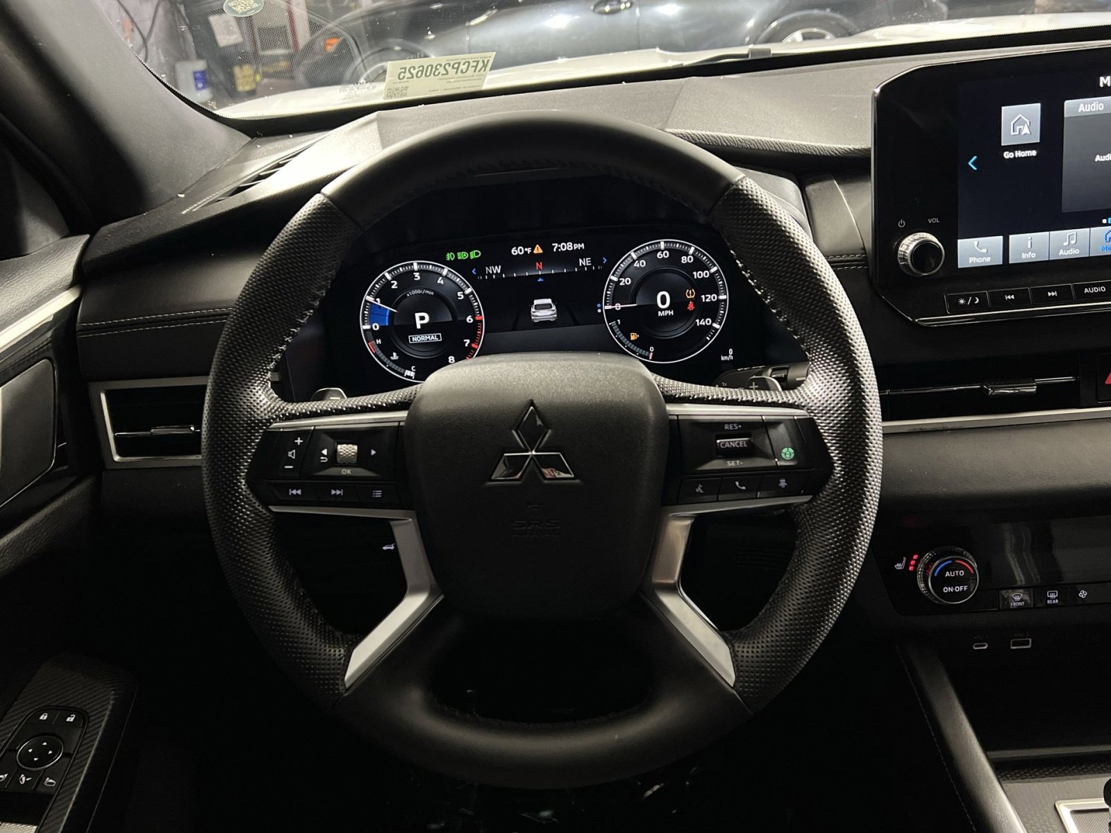 Used 2023 Mitsubishi Outlander SE Black Edition image 10