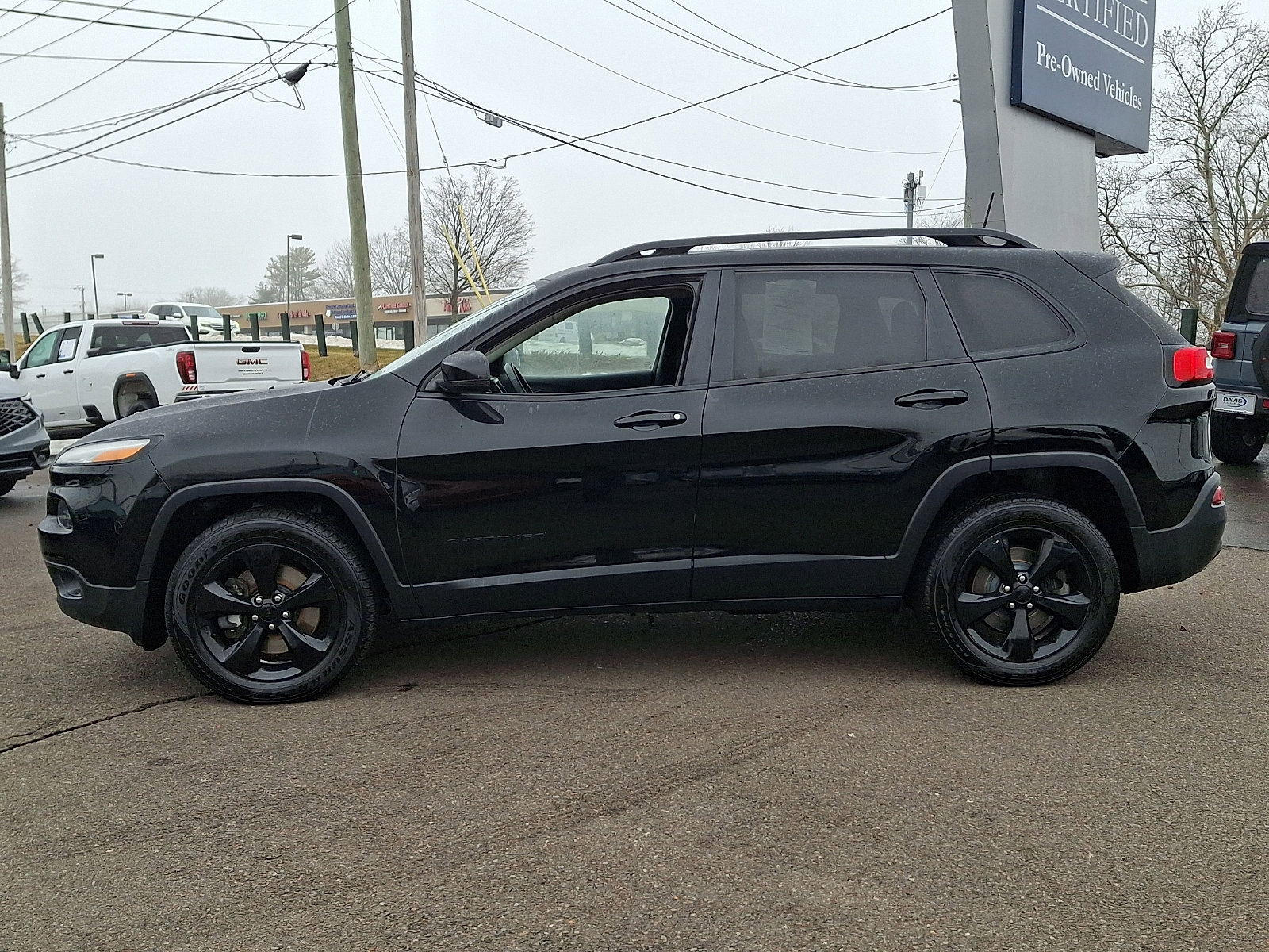 Used 2018 Jeep Cherokee Limited w/ High Altitude Package image 7