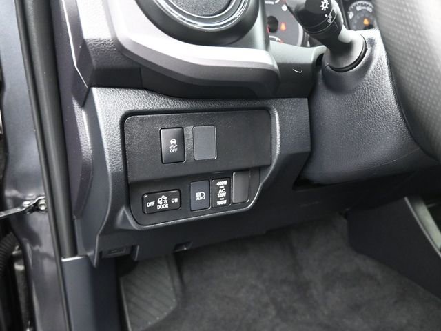 Used 2021 Toyota Tacoma TRD Off-Road image 26