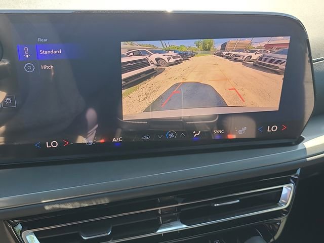 New 2026 Chevrolet Traverse LT w/ Midnight/Sport Edition image 33