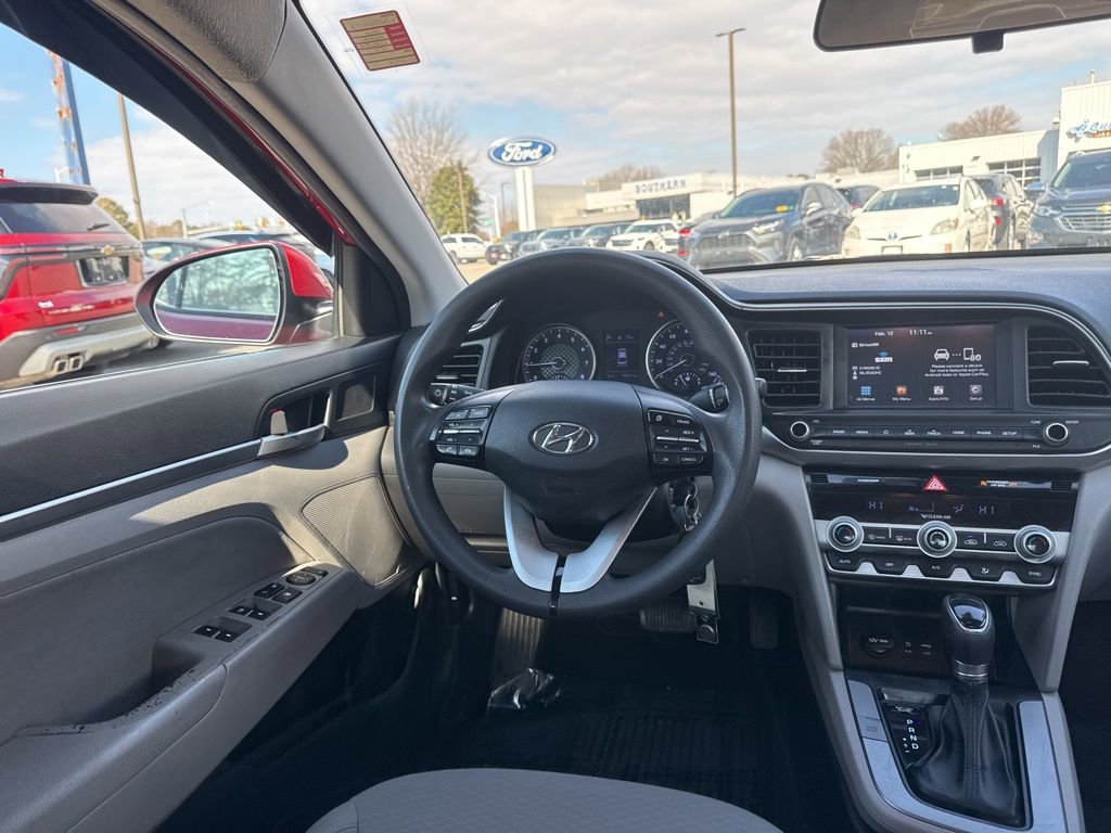 Used 2020 Hyundai Elantra SEL image 9