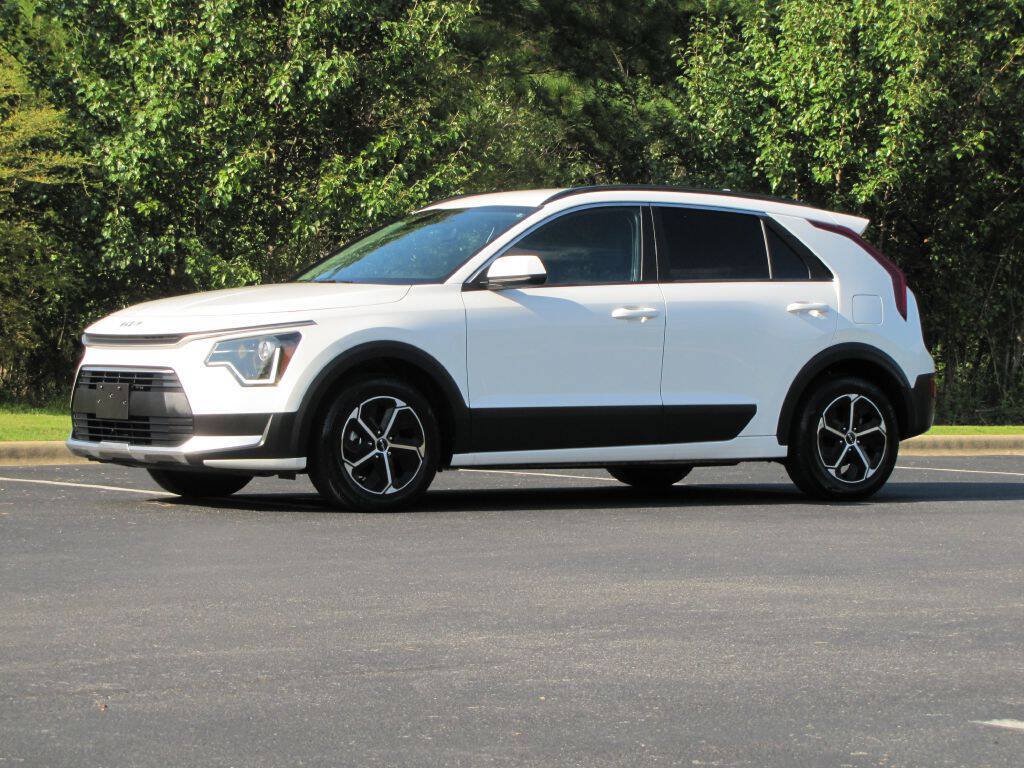 Used 2024 Kia Niro LX FWD image 7
