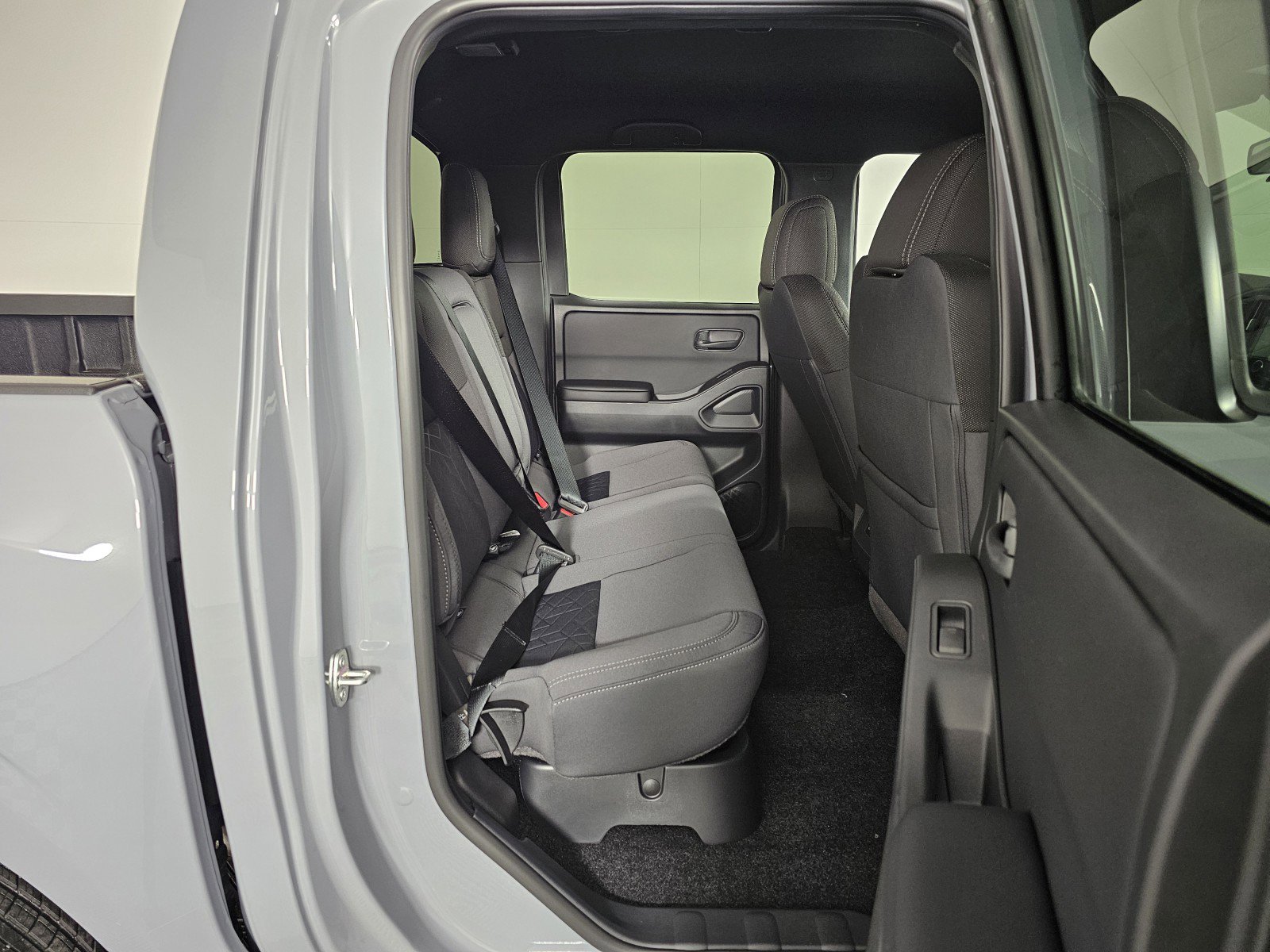 New 2026 Nissan Frontier SV w/ Tow Package image 16