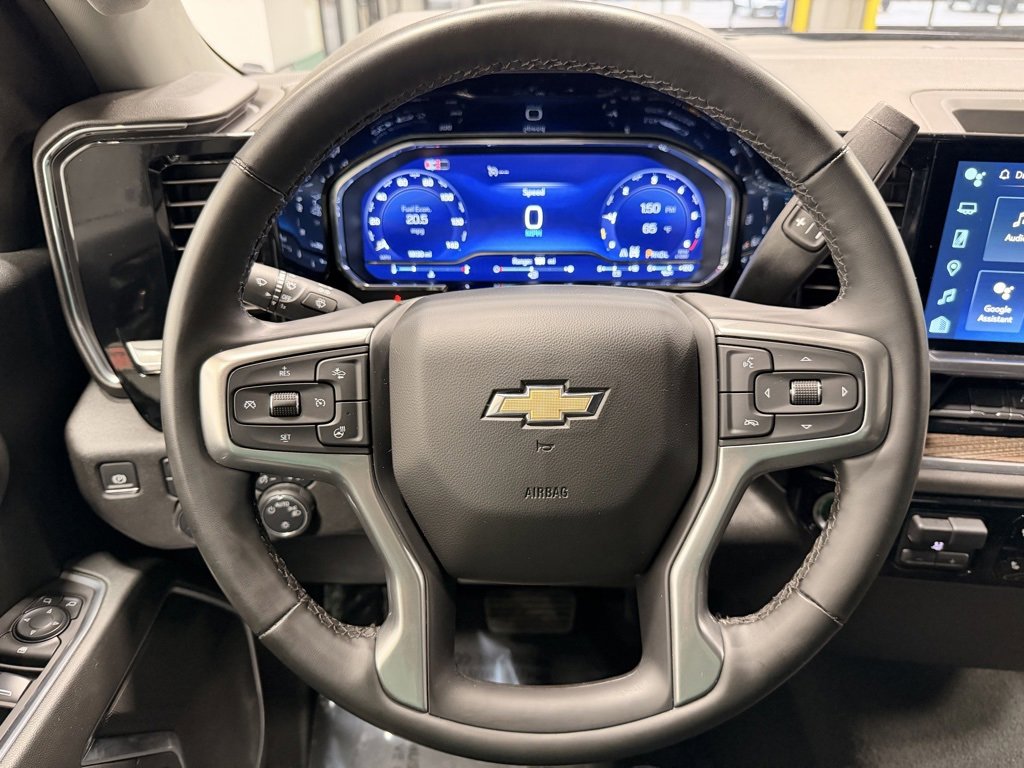Used 2025 Chevrolet Silverado 1500 LT image 36