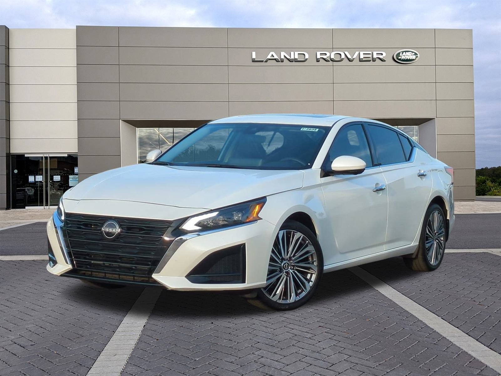 Used 2023 Nissan Altima 2.5 SL