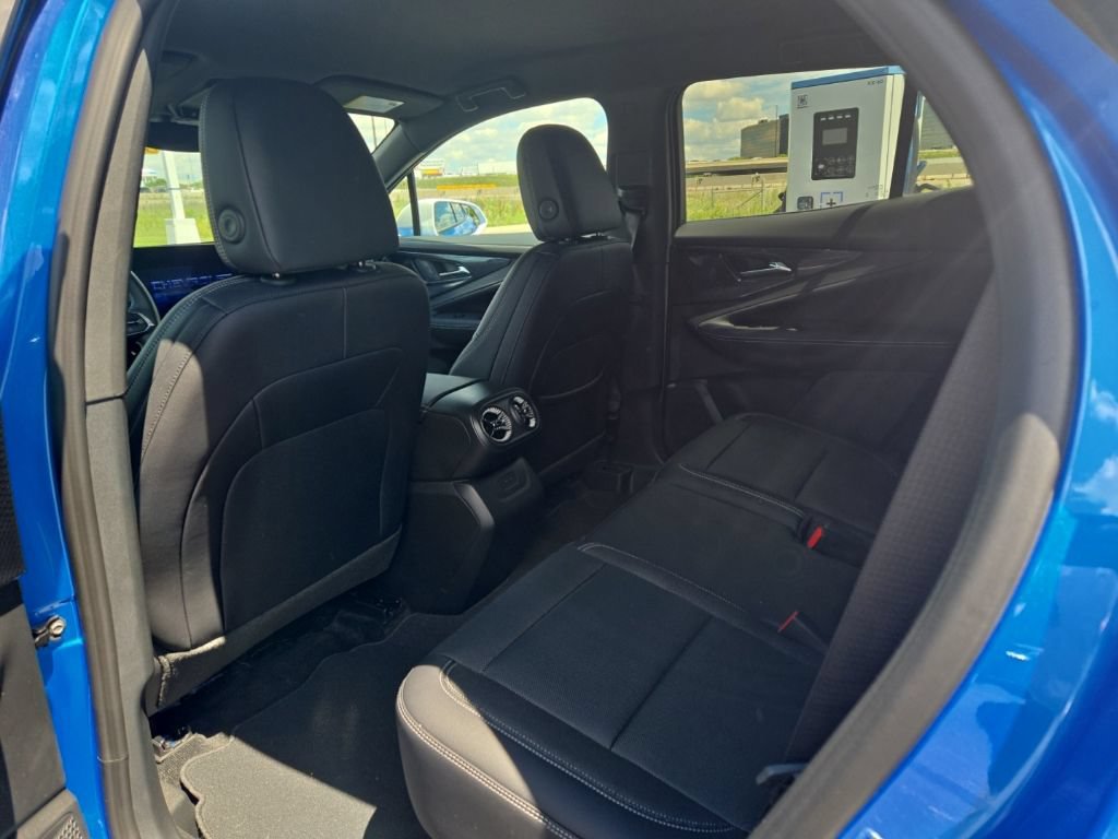 Used 2025 Chevrolet Blazer EV LT w/ Super Cruise Package AWD/4WD image 12