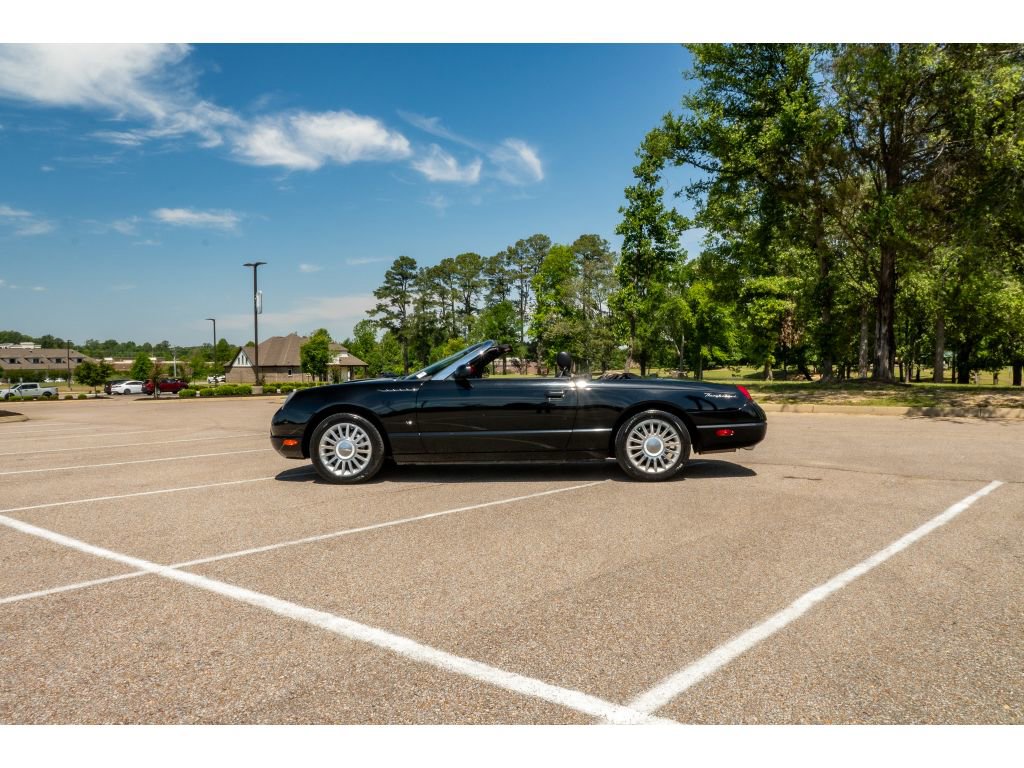 Used 2004 Ford Thunderbird RWD image 8