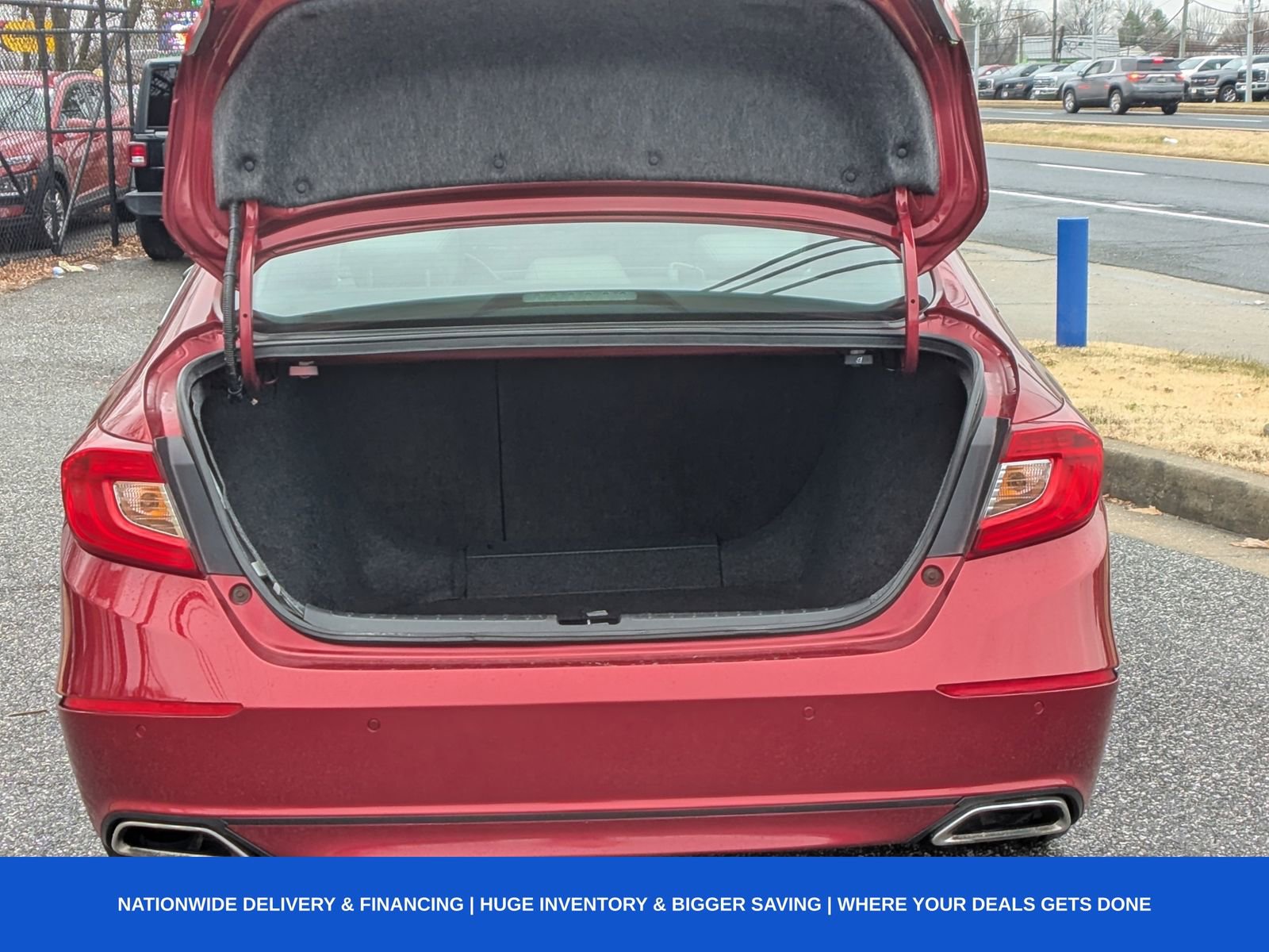 Used 2018 Honda Accord Touring image 6