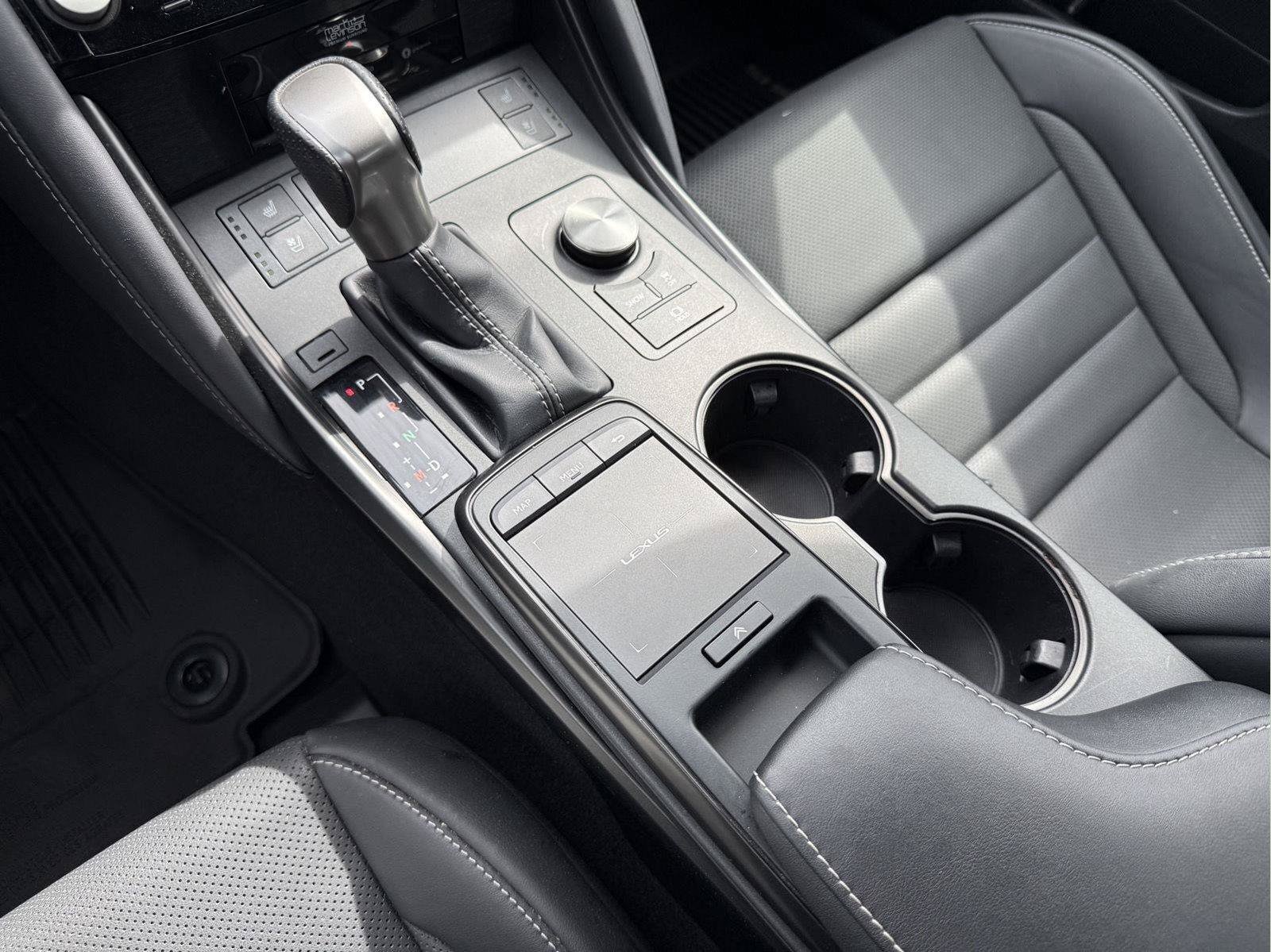 Certified 2022 Lexus IS 500 w/ Accessory Package 2 RWD image 19