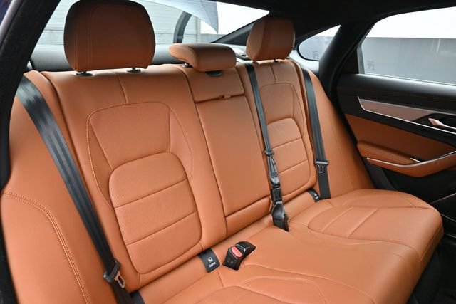 Used 2024 Jaguar XF R-Dynamic SE AWD/4WD image 29