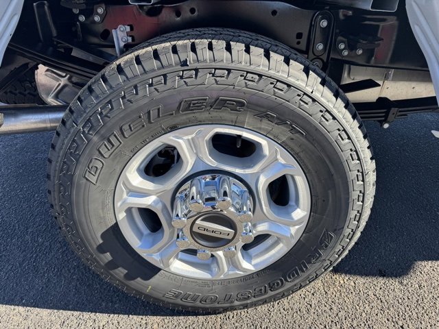 New 2025 Ford F350 XLT w/ FX4 Off-Road Package image 10