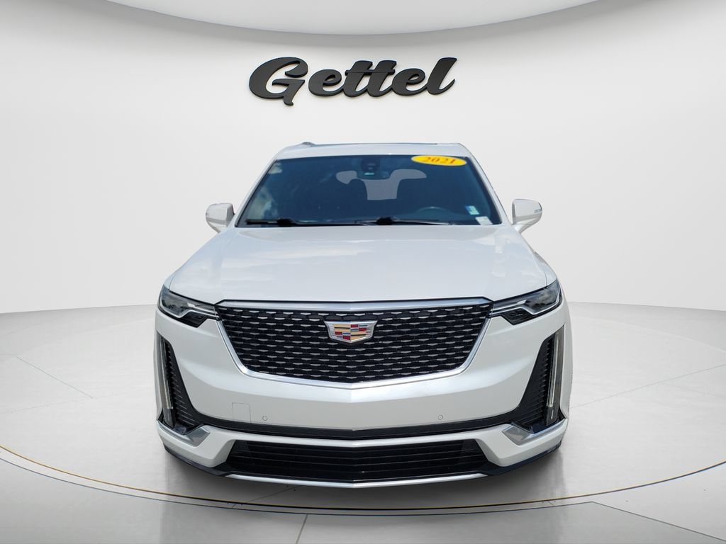 Used 2021 Cadillac XT6 Luxury FWD image 2