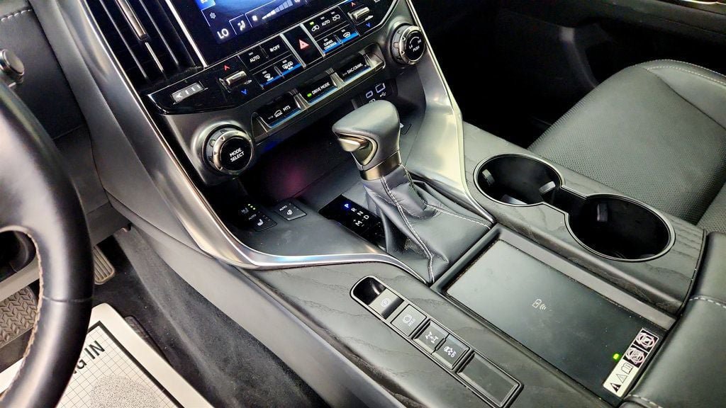 Used 2023 Lexus LX 600 4WD w/ Interior Upgrade Package image 16