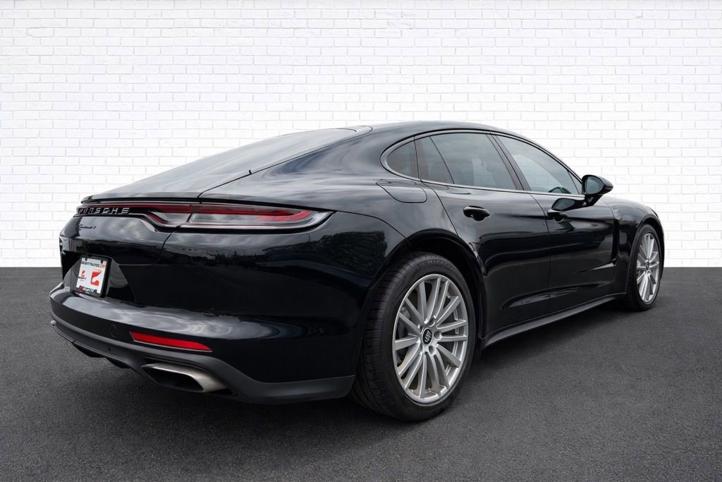 Used 2021 Porsche Panamera image 4