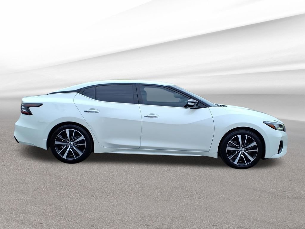 Used 2022 Nissan Maxima SV w/ Floor Mat Group FWD image 7
