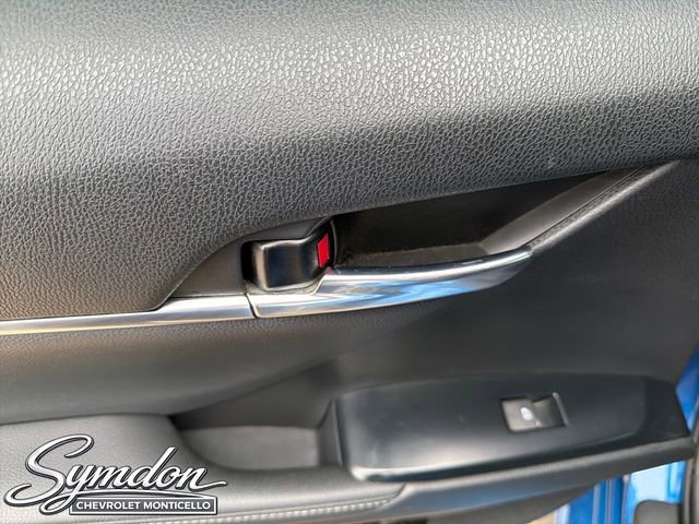 Used 2020 Toyota Camry XSE image 18