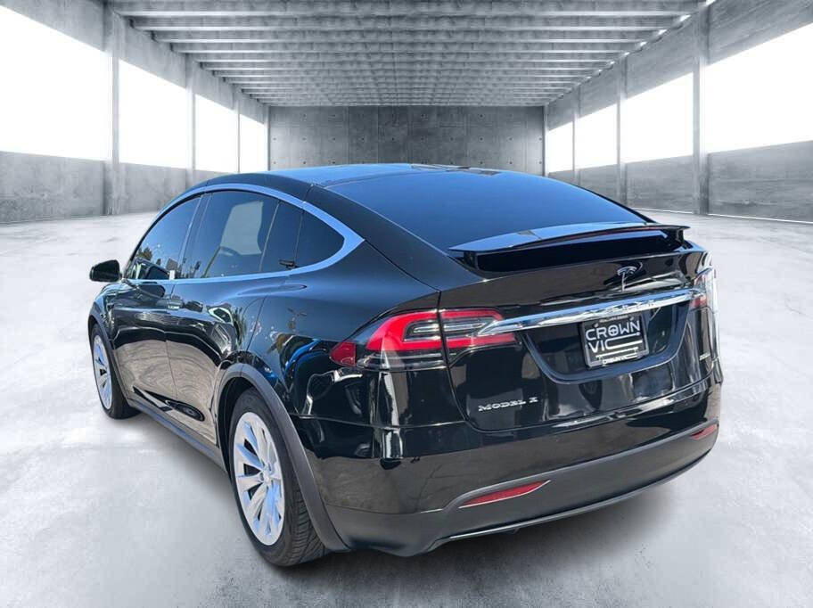 Used 2017 Tesla Model X 100D AWD/4WD image 4