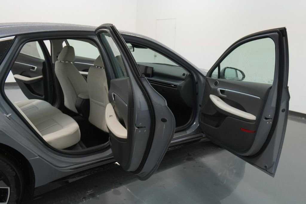 New 2025 Hyundai Sonata SEL image 33